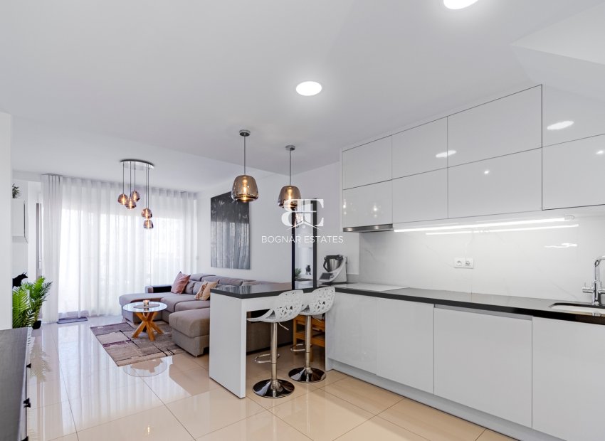 Wiederverkauf - apartment -
Pilar de la Horadada - Mil Palmeras
