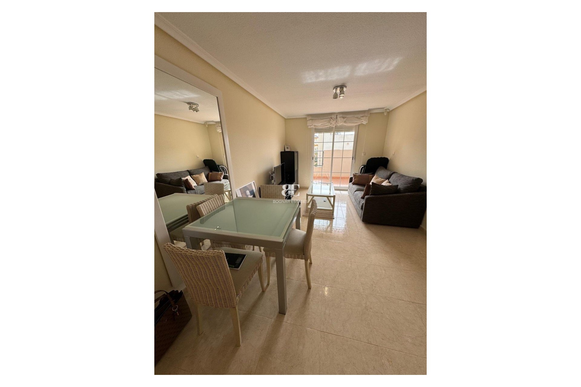 Wiederverkauf - apartment -
San Fulgencio