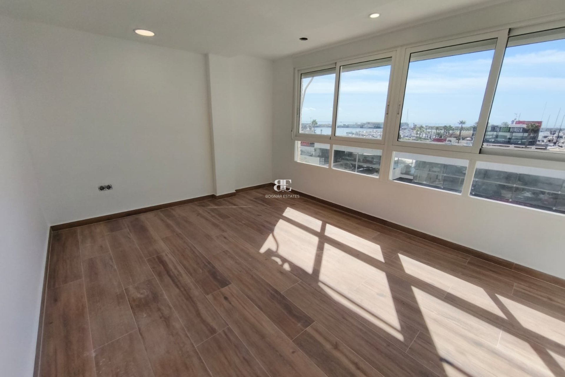 Wiederverkauf - apartment -
Santa Pola - Puerto