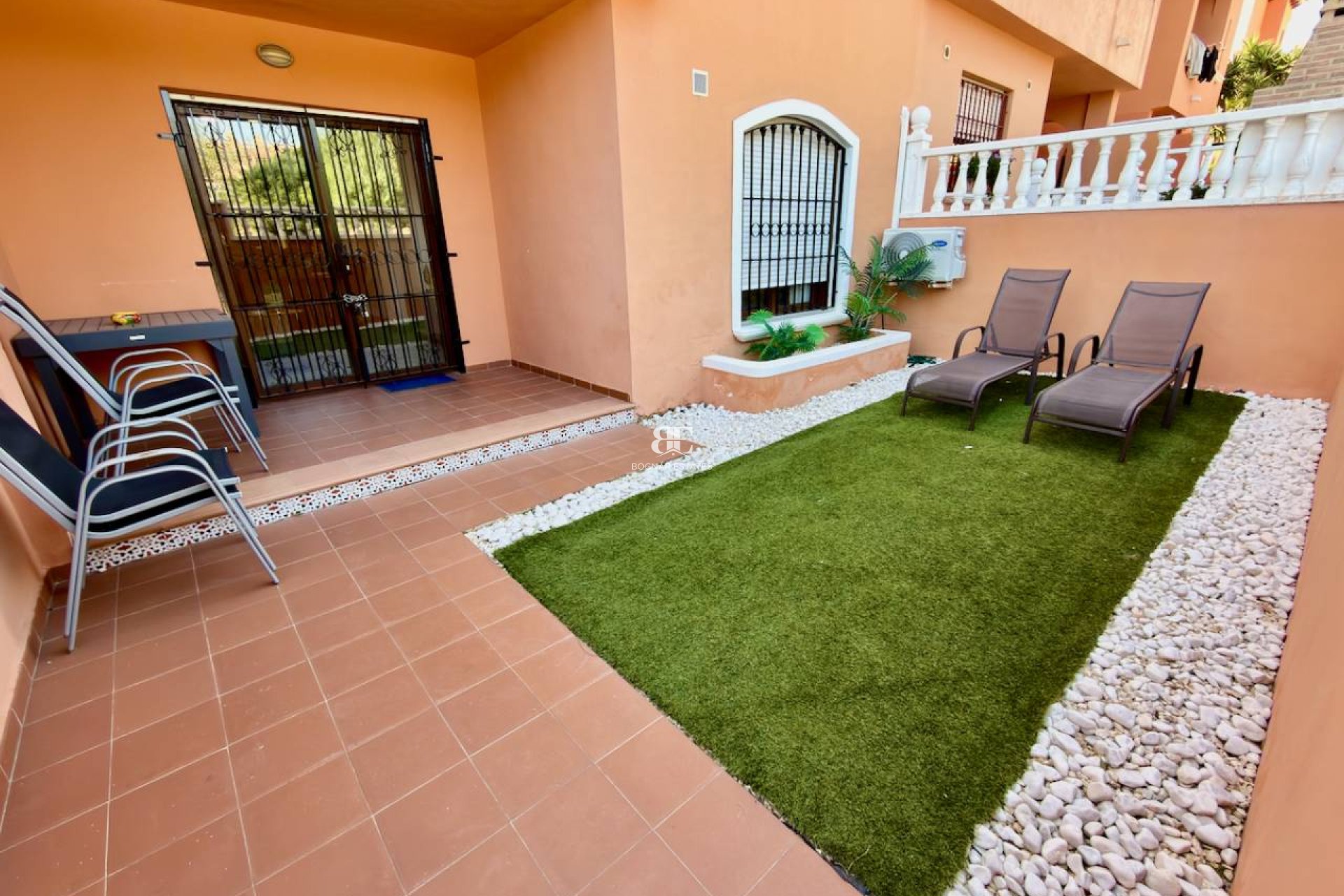 Wiederverkauf - apartment -
Torrevieja - Aguas Nuevas