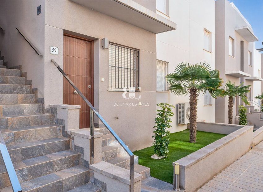 Wiederverkauf - apartment -
Torrevieja - Aguas Nuevas