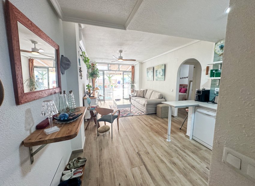 Wiederverkauf - apartment -
Torrevieja - Center