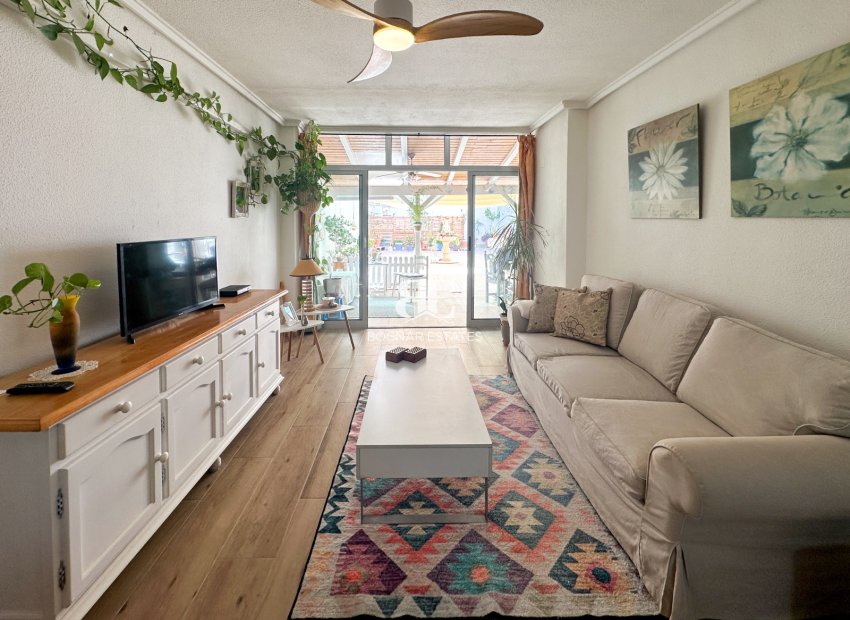 Wiederverkauf - apartment -
Torrevieja - Center