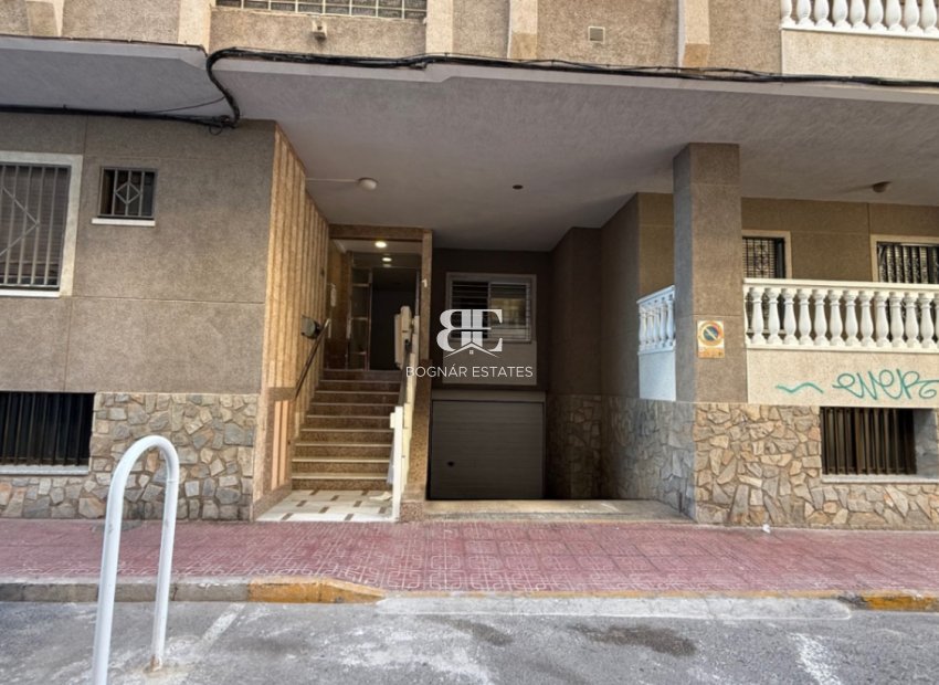 Wiederverkauf - apartment -
Torrevieja - Costa Blanca
