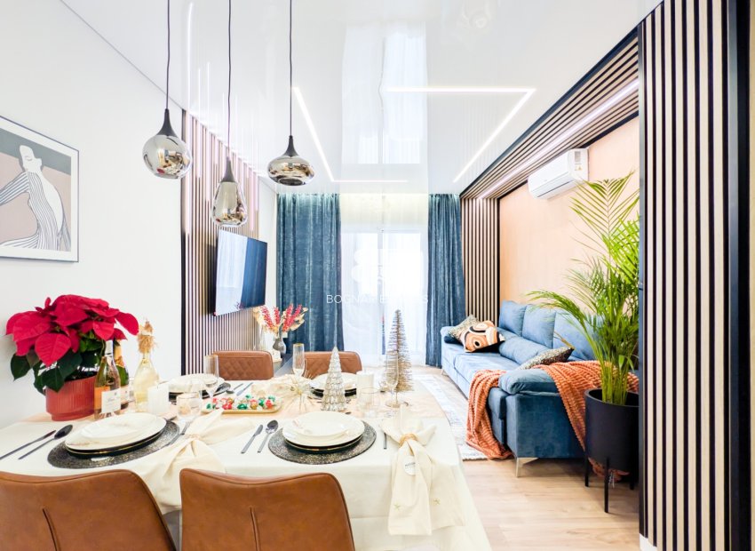 Wiederverkauf - apartment -
Torrevieja - El Acequión - Los Náufragos