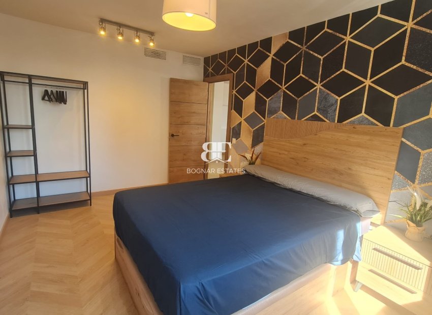 Wiederverkauf - apartment -
Torrevieja - El Acequión - Los Náufragos