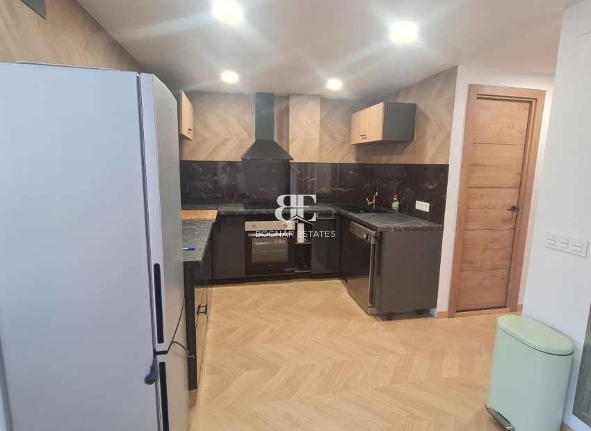 Wiederverkauf - apartment -
Torrevieja - El Acequión - Los Náufragos