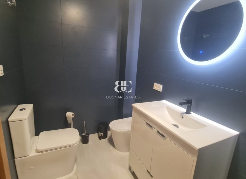 Wiederverkauf - apartment -
Torrevieja - El Acequión - Los Náufragos