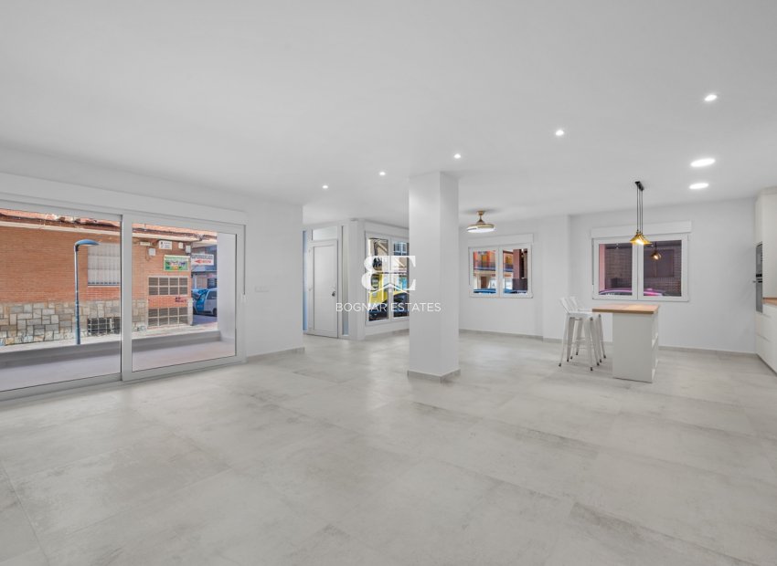 Wiederverkauf - apartment -
Torrevieja - El Acequión - Los Náufragos