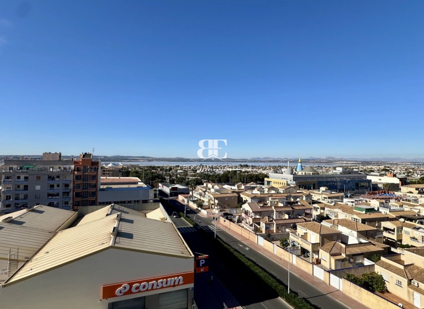 Wiederverkauf - apartment -
Torrevieja - El Molino