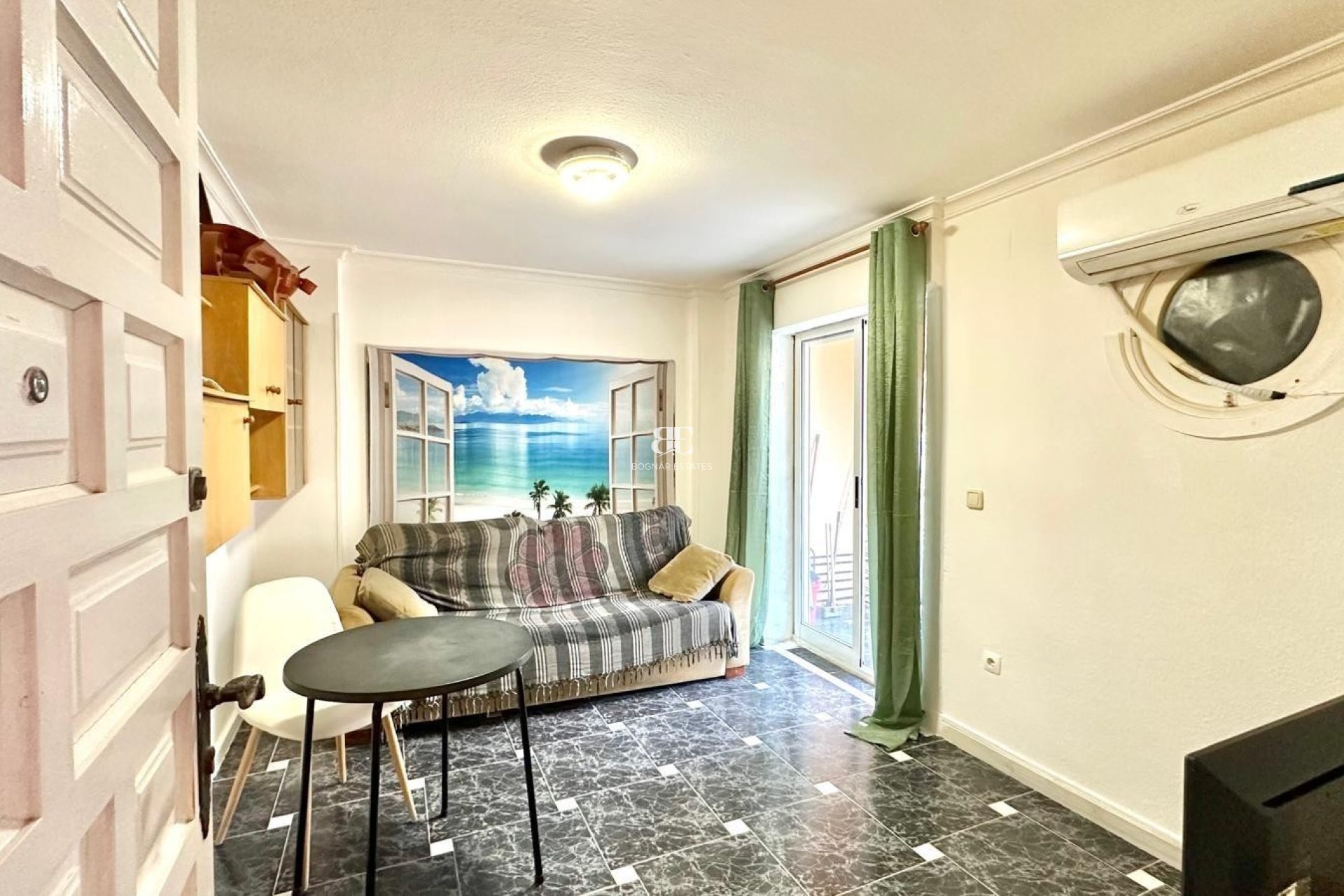 Wiederverkauf - apartment -
Torrevieja - La Mata