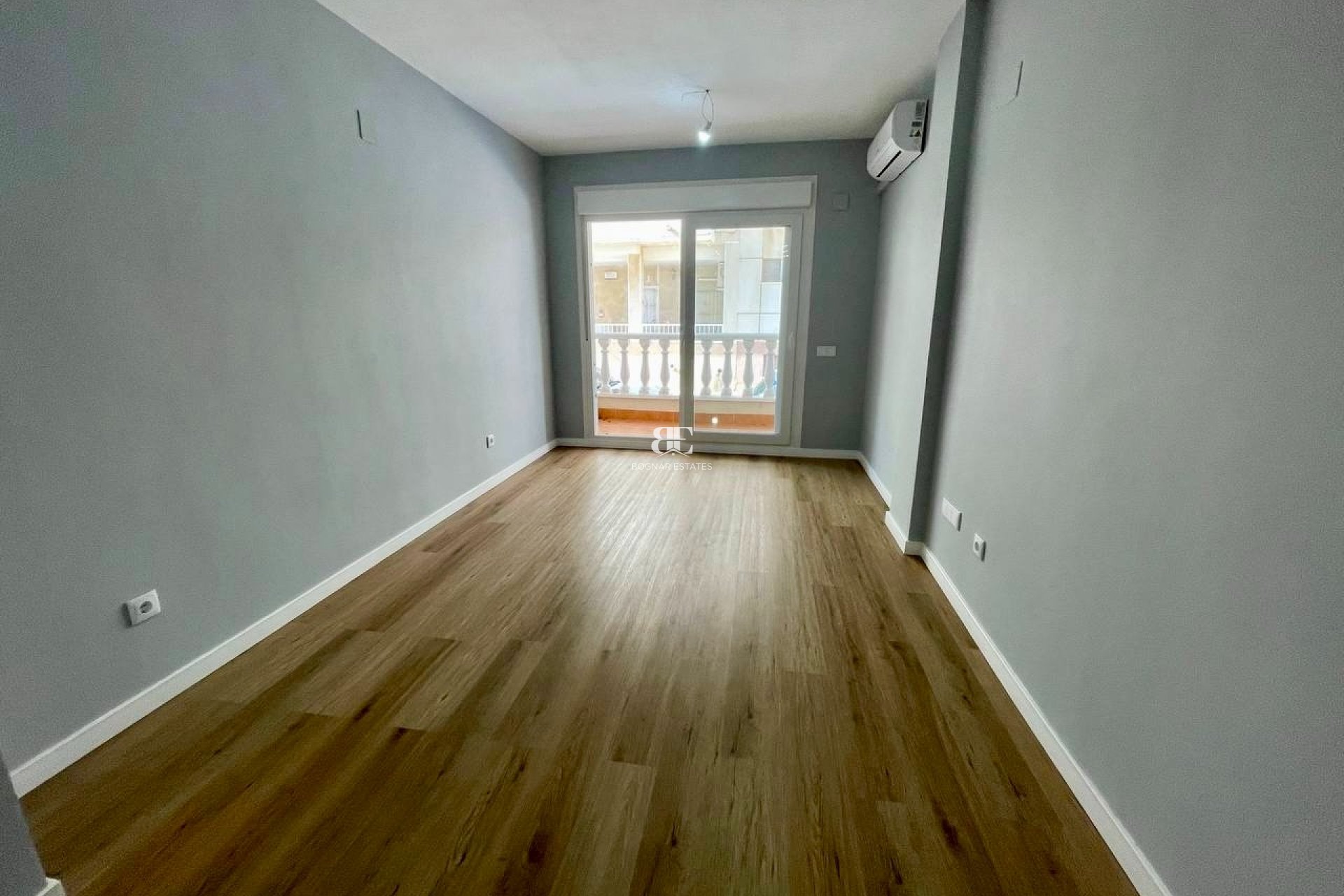 Wiederverkauf - apartment -
Torrevieja - La Mata