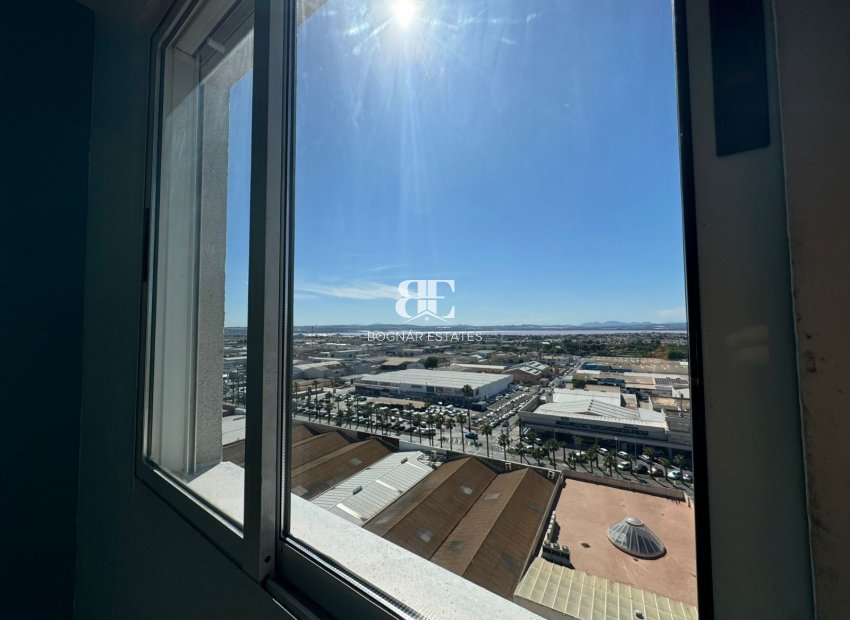 Wiederverkauf - apartment -
Torrevieja - Los Altos
