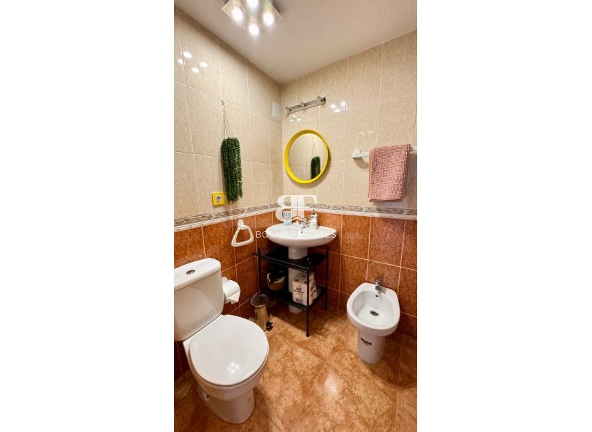 Wiederverkauf - apartment -
Torrevieja - Nueva Torrevieja