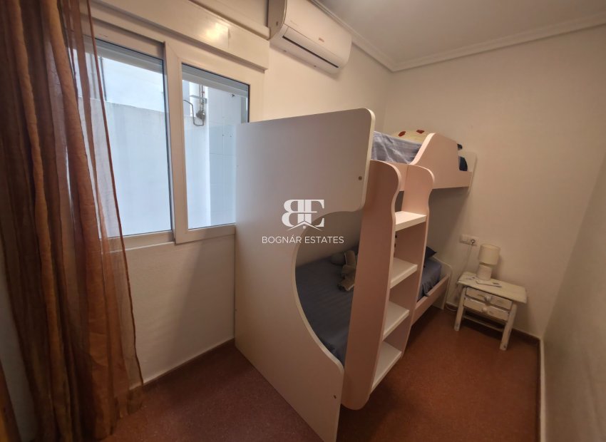 Wiederverkauf - apartment -
Torrevieja - Paseo maritimo