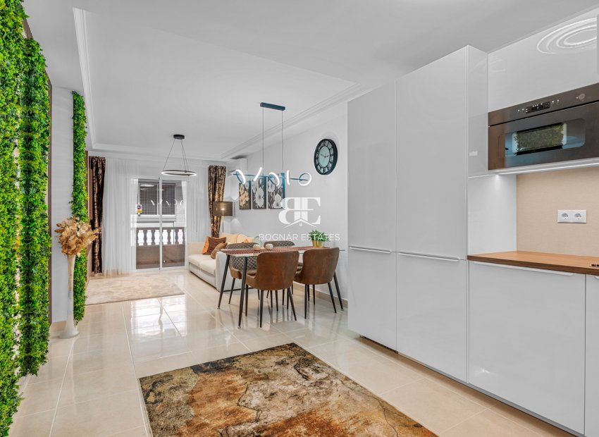 Wiederverkauf - apartment -
Torrevieja - Playa del Cura