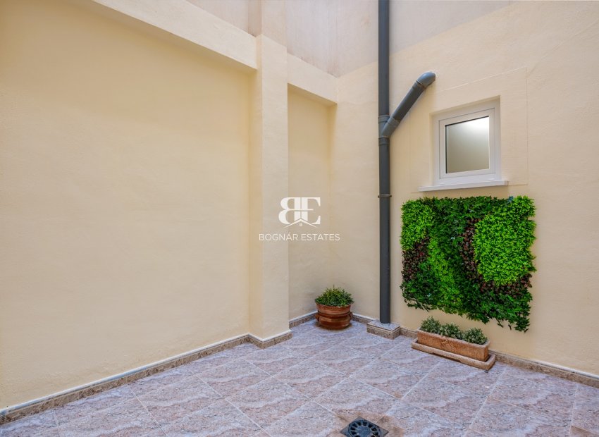 Wiederverkauf - apartment -
Torrevieja - Playa del Cura