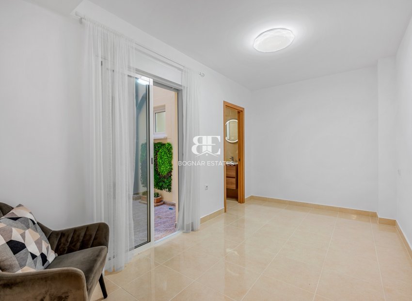 Wiederverkauf - apartment -
Torrevieja - Playa del Cura
