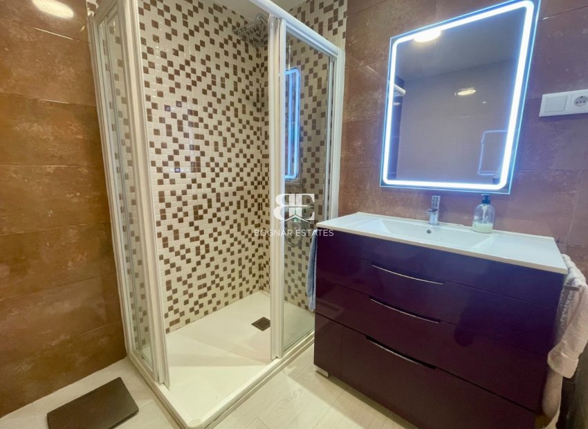 Wiederverkauf - apartment -
Torrevieja - Playa del Cura