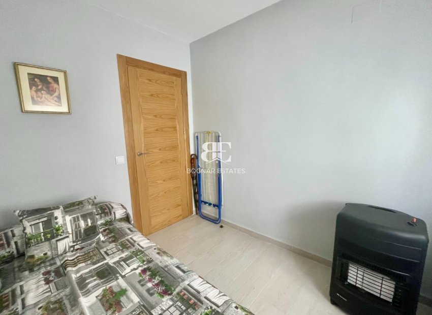 Wiederverkauf - apartment -
Torrevieja - Playa del Cura