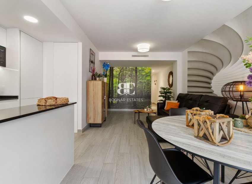 Wiederverkauf - apartment -
Torrevieja - Playa del Cura