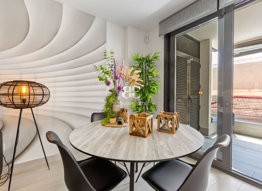 Wiederverkauf - apartment -
Torrevieja - Playa del Cura