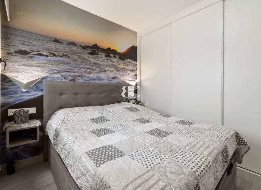 Wiederverkauf - apartment -
Torrevieja - Playa del Cura