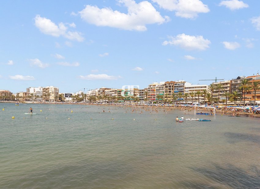 Wiederverkauf - apartment -
Torrevieja - Playa del Cura