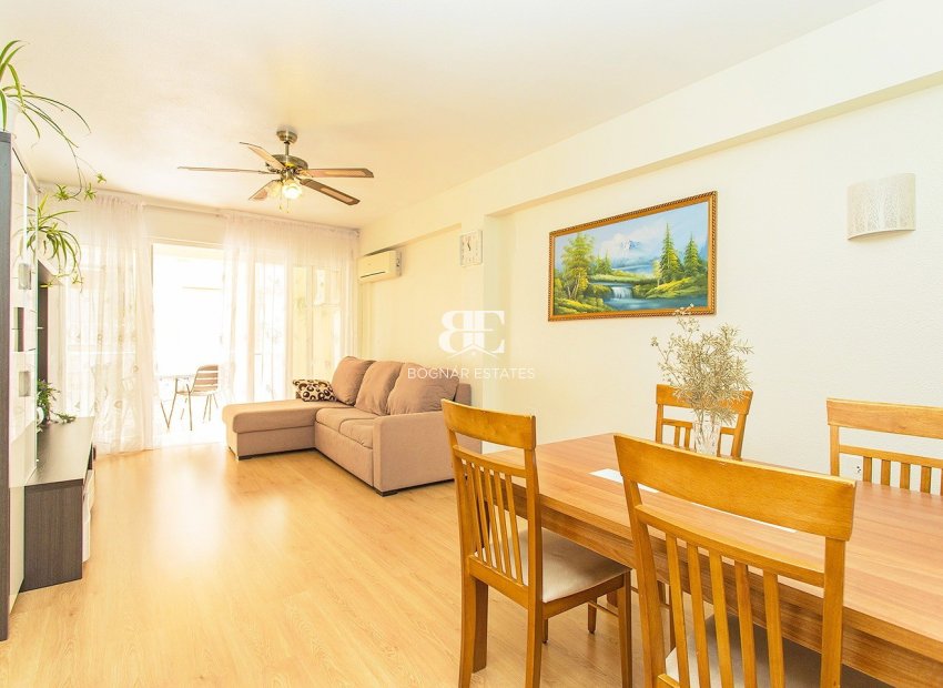 Wiederverkauf - apartment -
Torrevieja - Playa del Cura