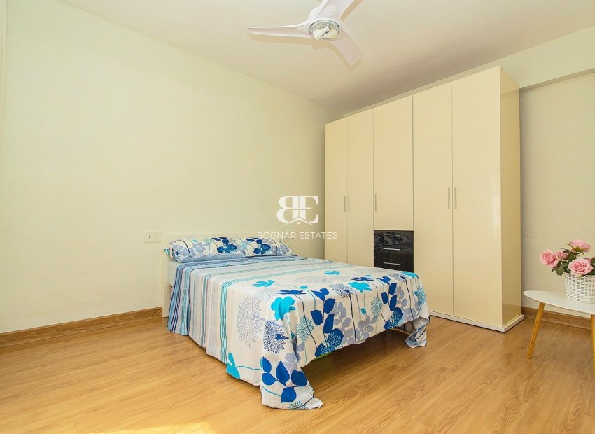 Wiederverkauf - apartment -
Torrevieja - Playa del Cura