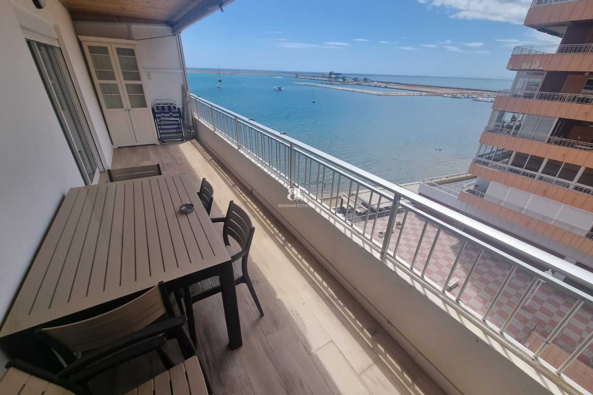 Wiederverkauf - apartment -
Torrevieja - Playa del Cura