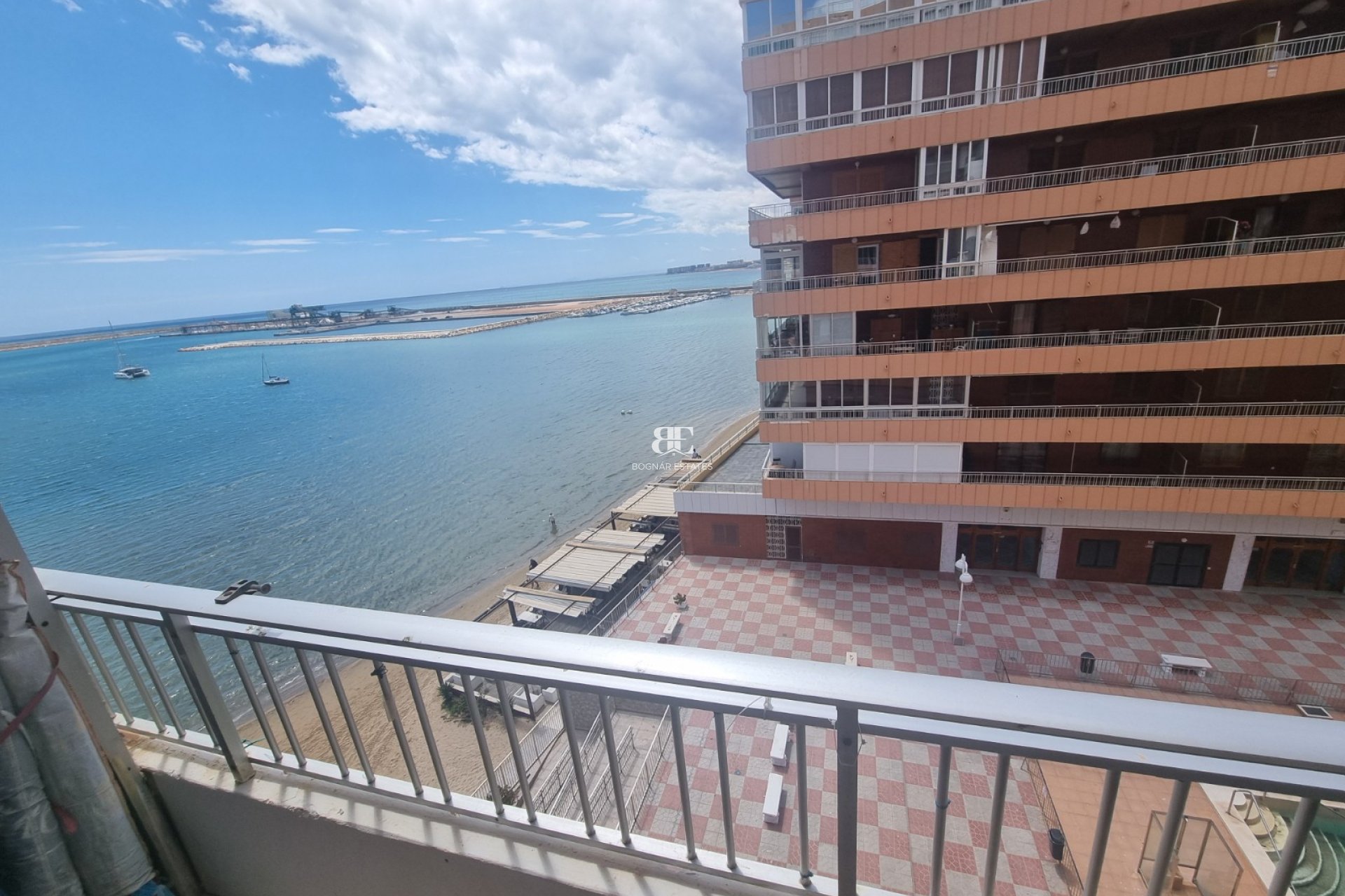 Wiederverkauf - apartment -
Torrevieja - Playa del Cura