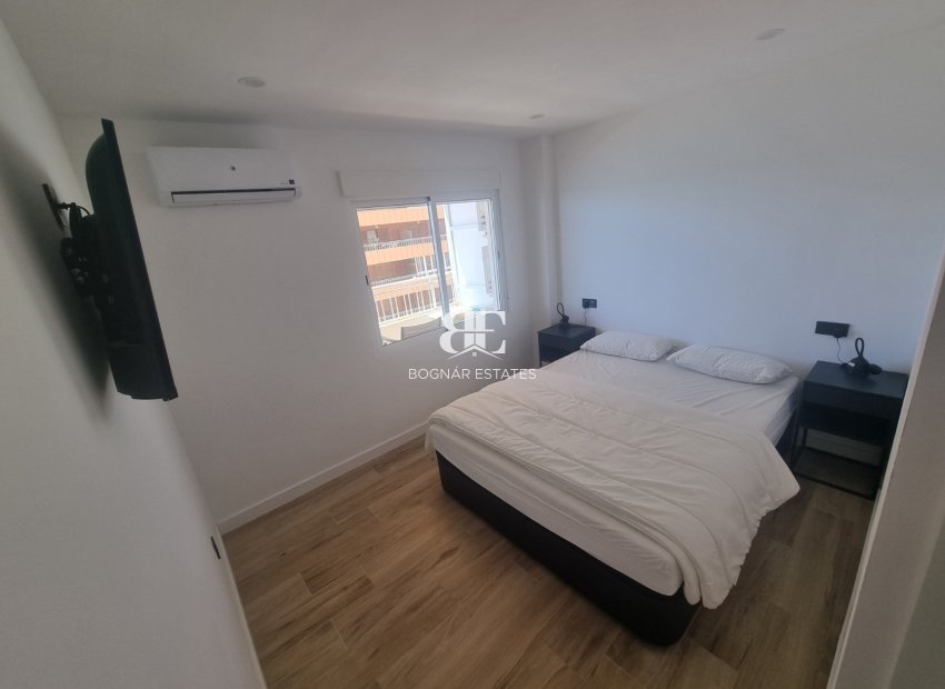 Wiederverkauf - apartment -
Torrevieja - Playa del Cura