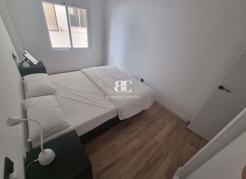 Wiederverkauf - apartment -
Torrevieja - Playa del Cura