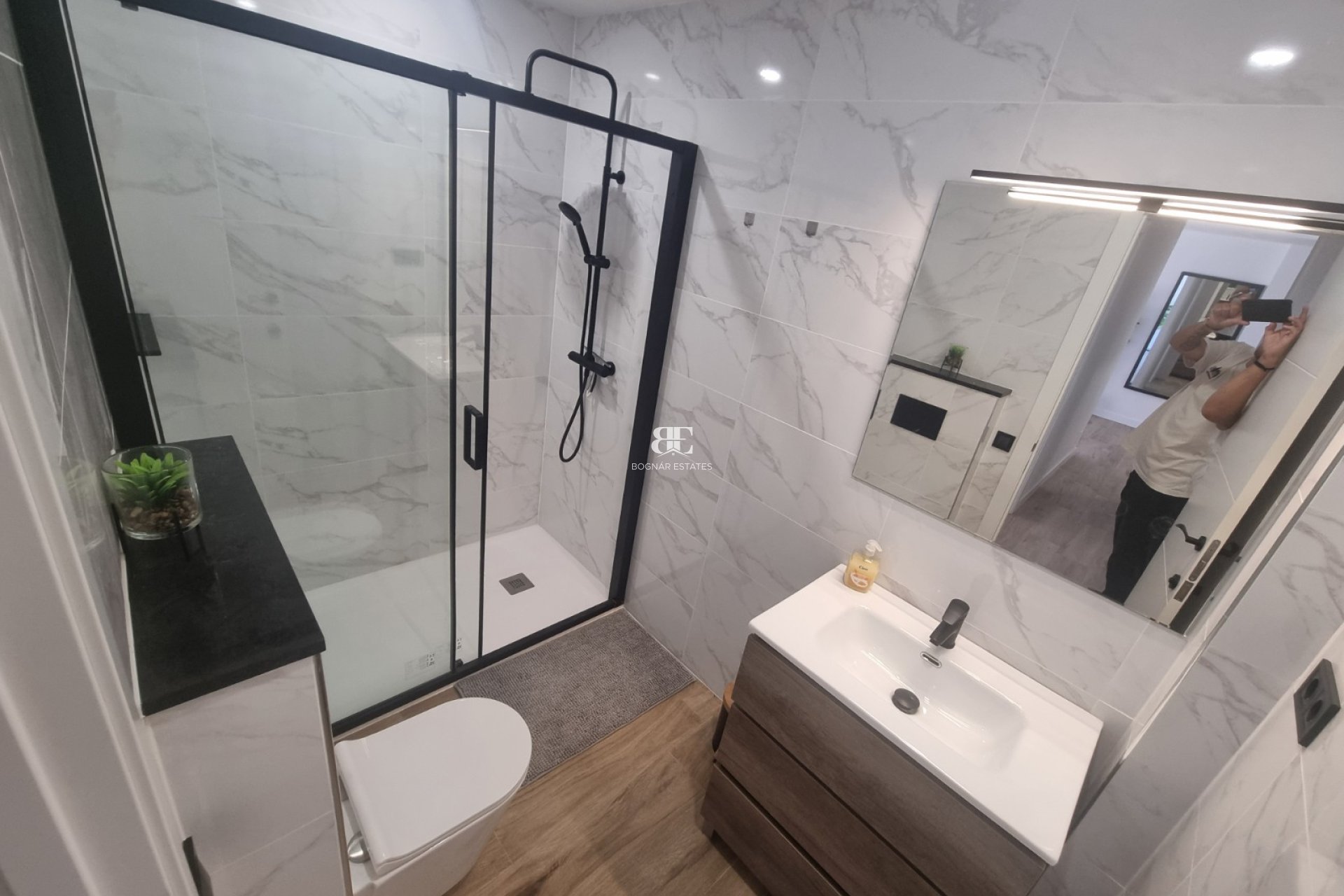 Wiederverkauf - apartment -
Torrevieja - Playa del Cura