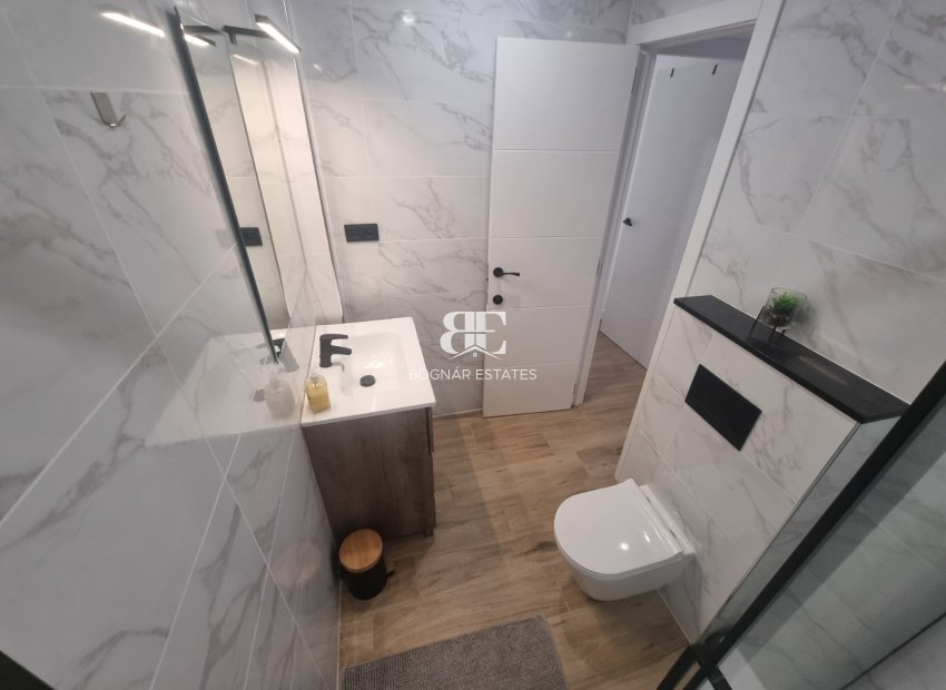 Wiederverkauf - apartment -
Torrevieja - Playa del Cura