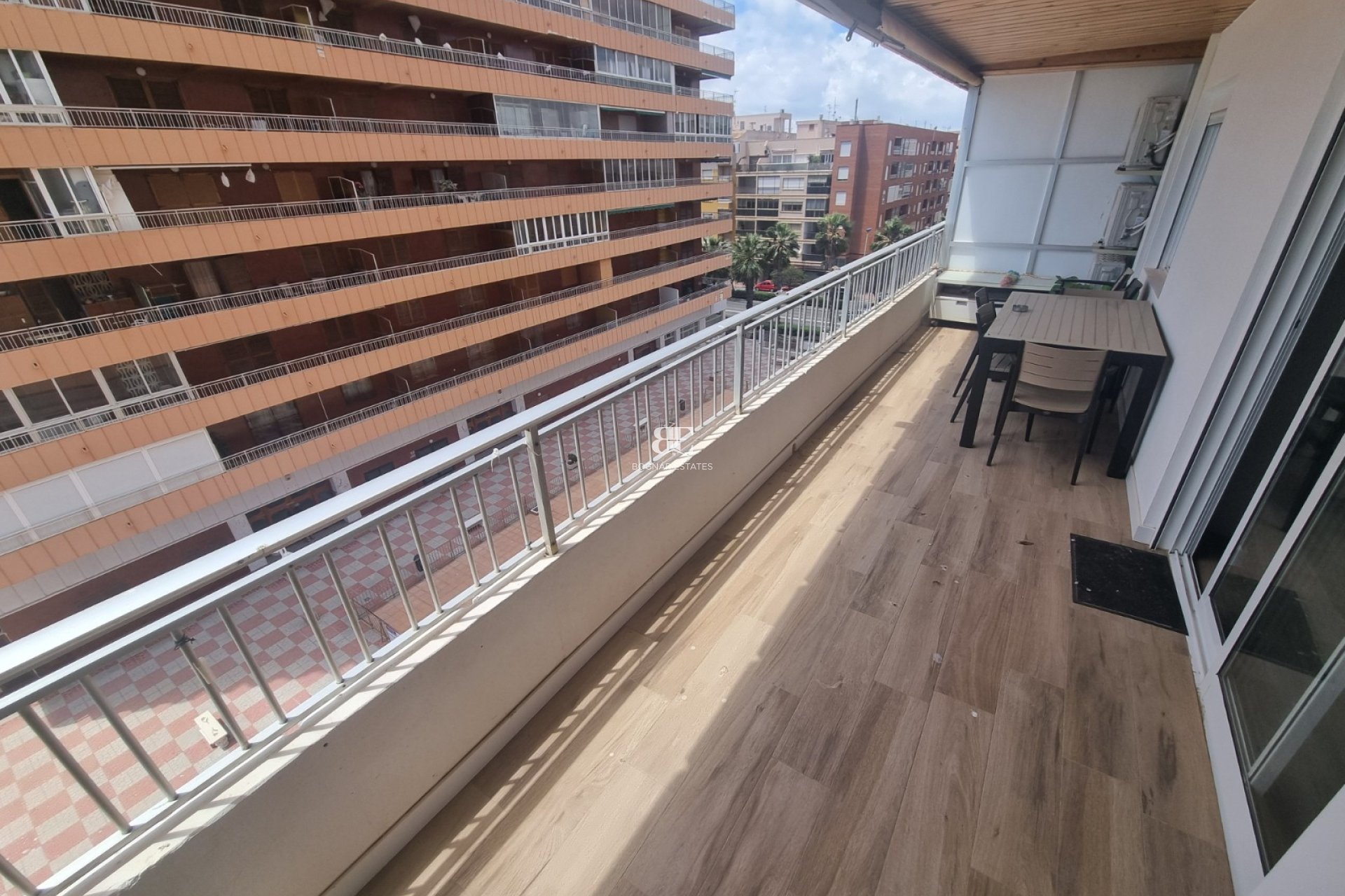 Wiederverkauf - apartment -
Torrevieja - Playa del Cura