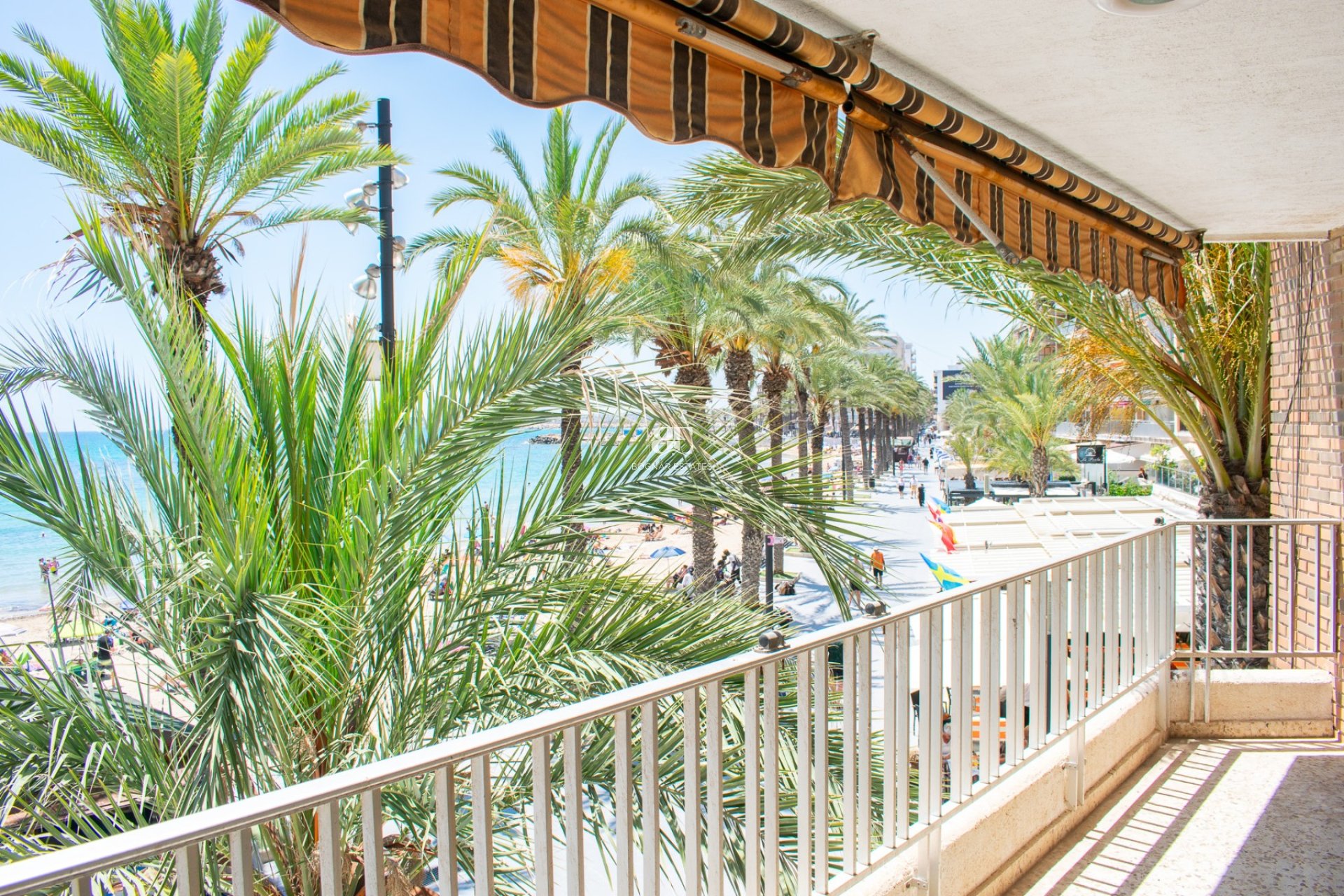 Wiederverkauf - apartment -
Torrevieja - Playa del Cura