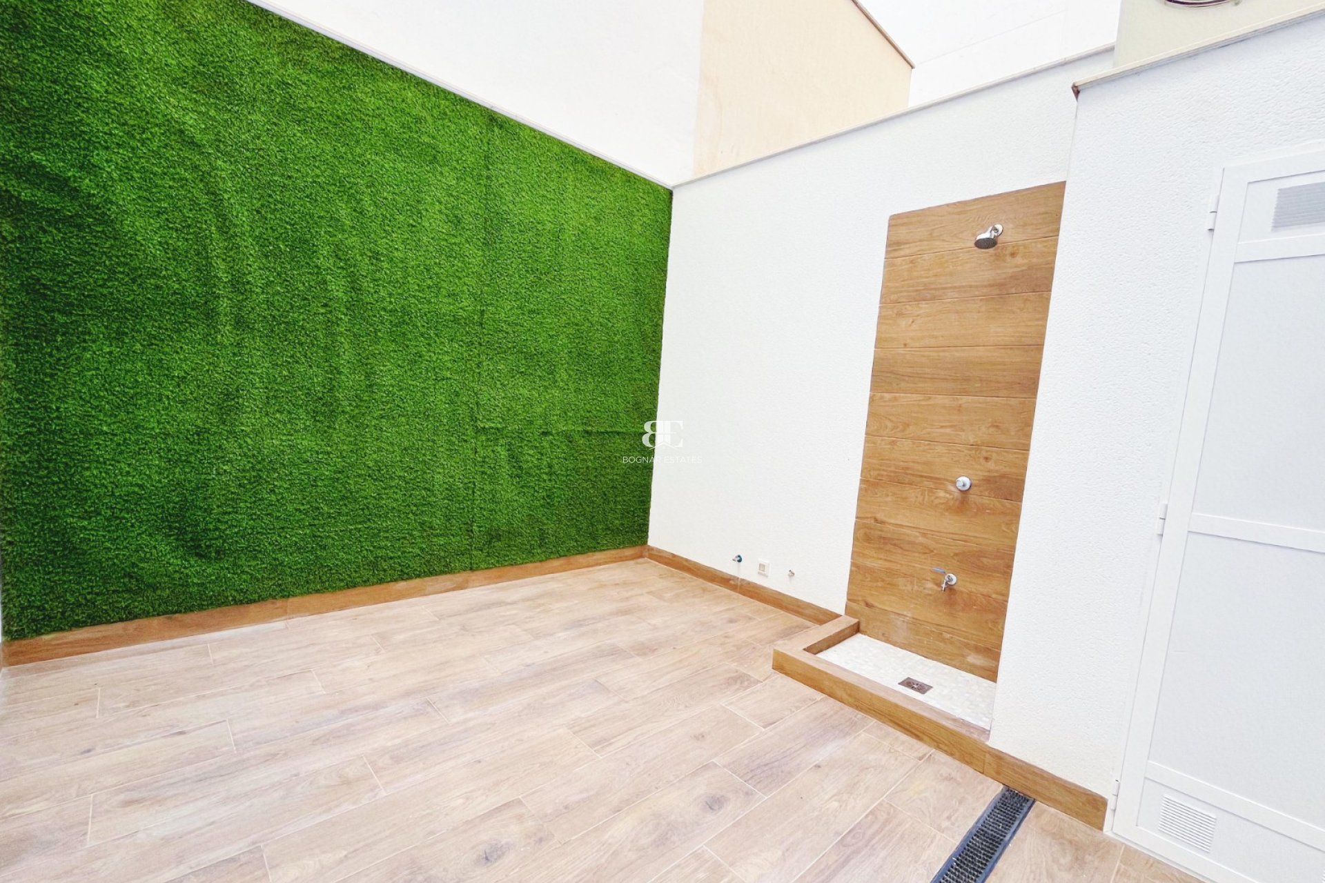 Wiederverkauf - apartment -
Torrevieja - Playa del Cura
