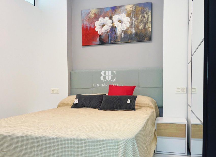 Wiederverkauf - apartment -
Torrevieja - Playa del Cura
