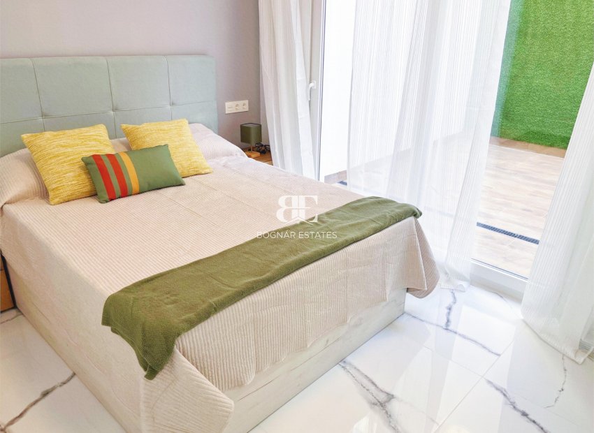 Wiederverkauf - apartment -
Torrevieja - Playa del Cura