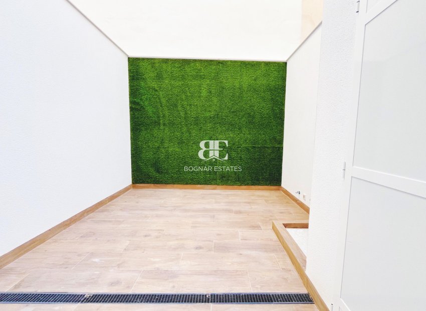Wiederverkauf - apartment -
Torrevieja - Playa del Cura