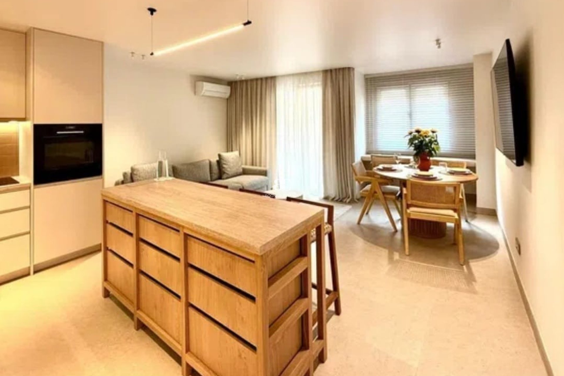 Wiederverkauf - apartment -
Torrevieja - Playa del Cura