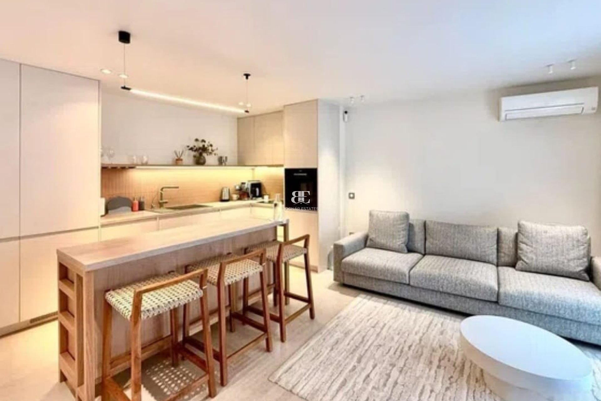 Wiederverkauf - apartment -
Torrevieja - Playa del Cura