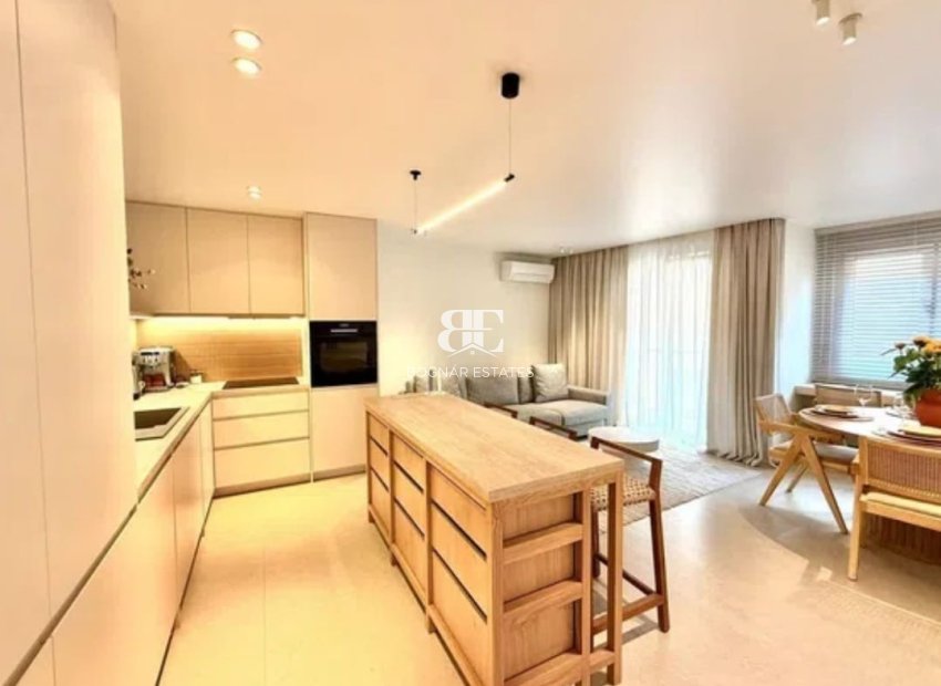 Wiederverkauf - apartment -
Torrevieja - Playa del Cura