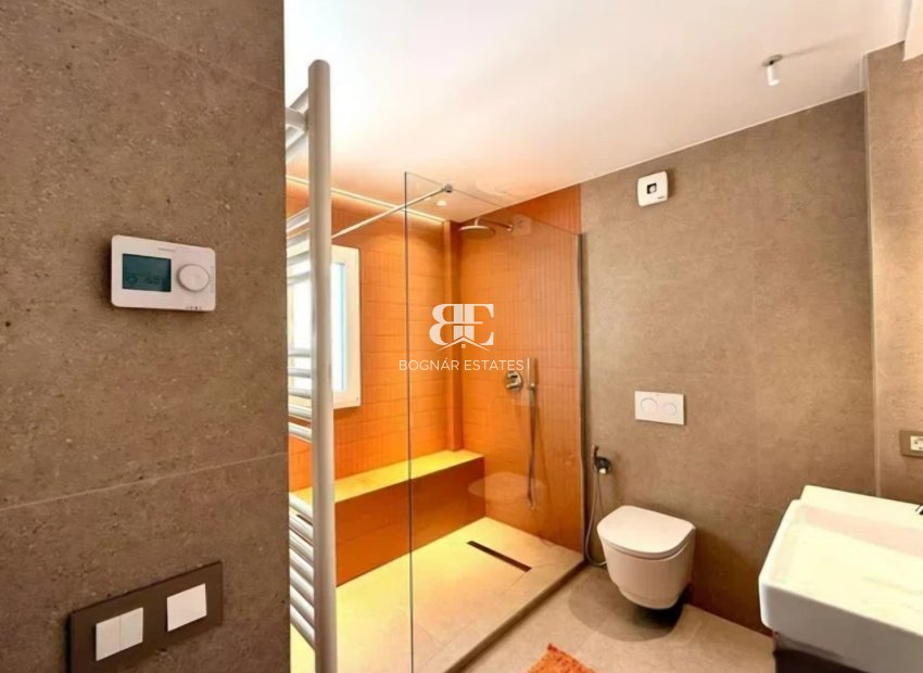 Wiederverkauf - apartment -
Torrevieja - Playa del Cura