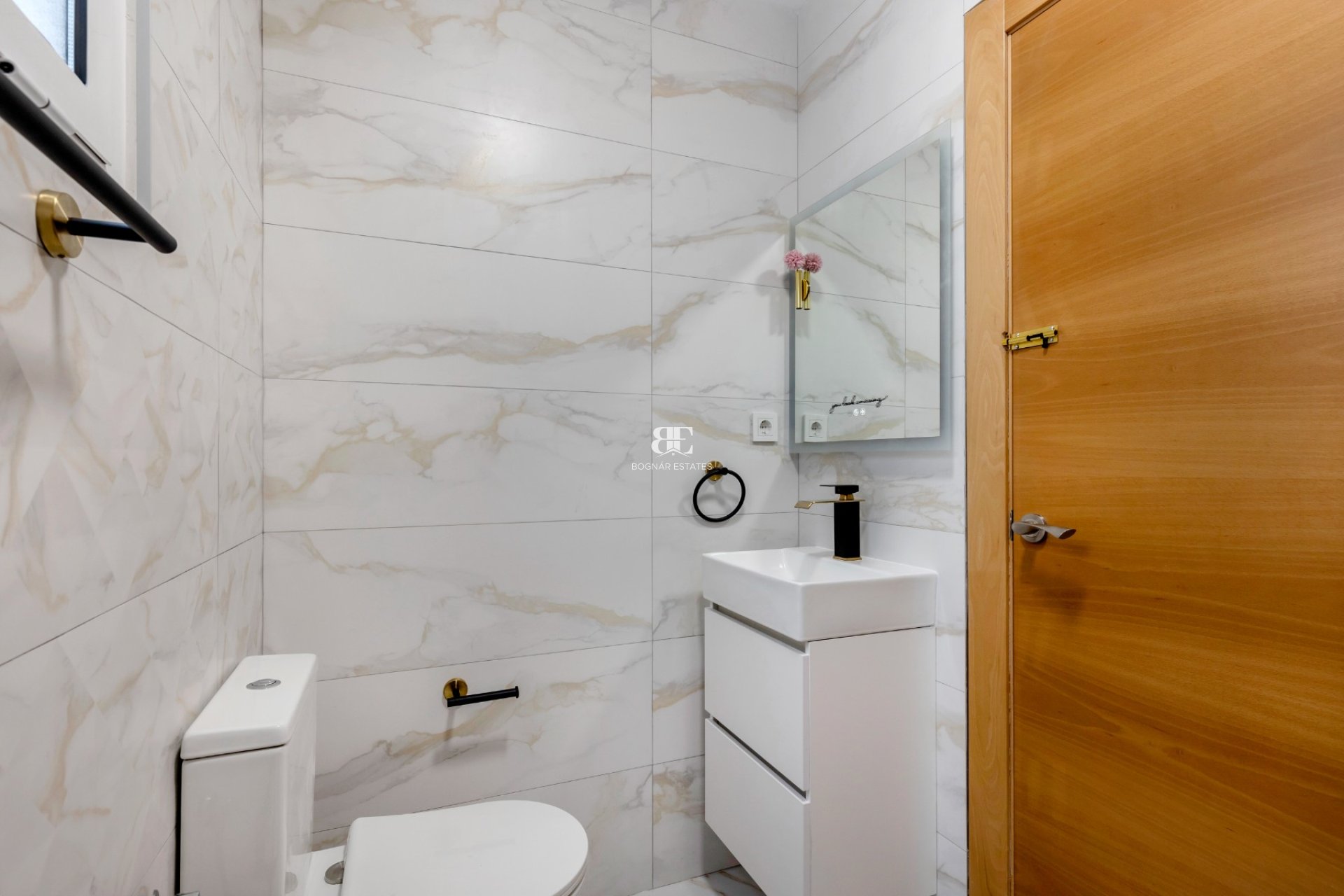 Wiederverkauf - apartment -
Torrevieja - Playa del Cura