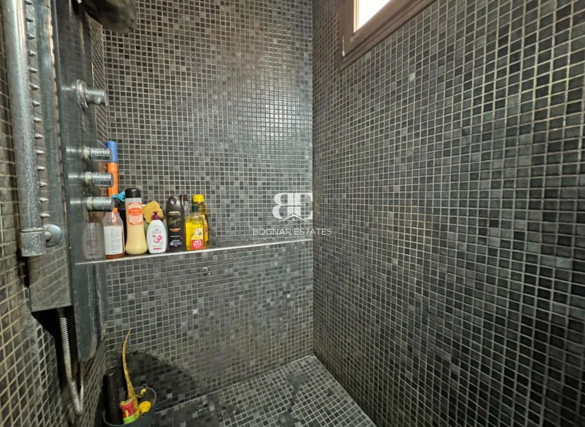 Wiederverkauf - apartment -
Torrevieja - Playa del Cura