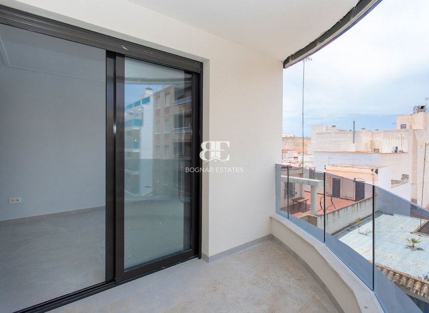 Wiederverkauf - apartment -
Torrevieja - Playa del Cura