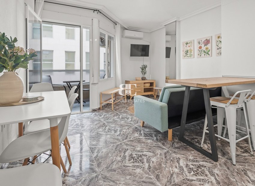 Wiederverkauf - apartment -
Torrevieja - Playa del Cura